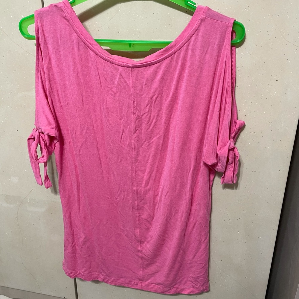 Top - Picture 2 of 2